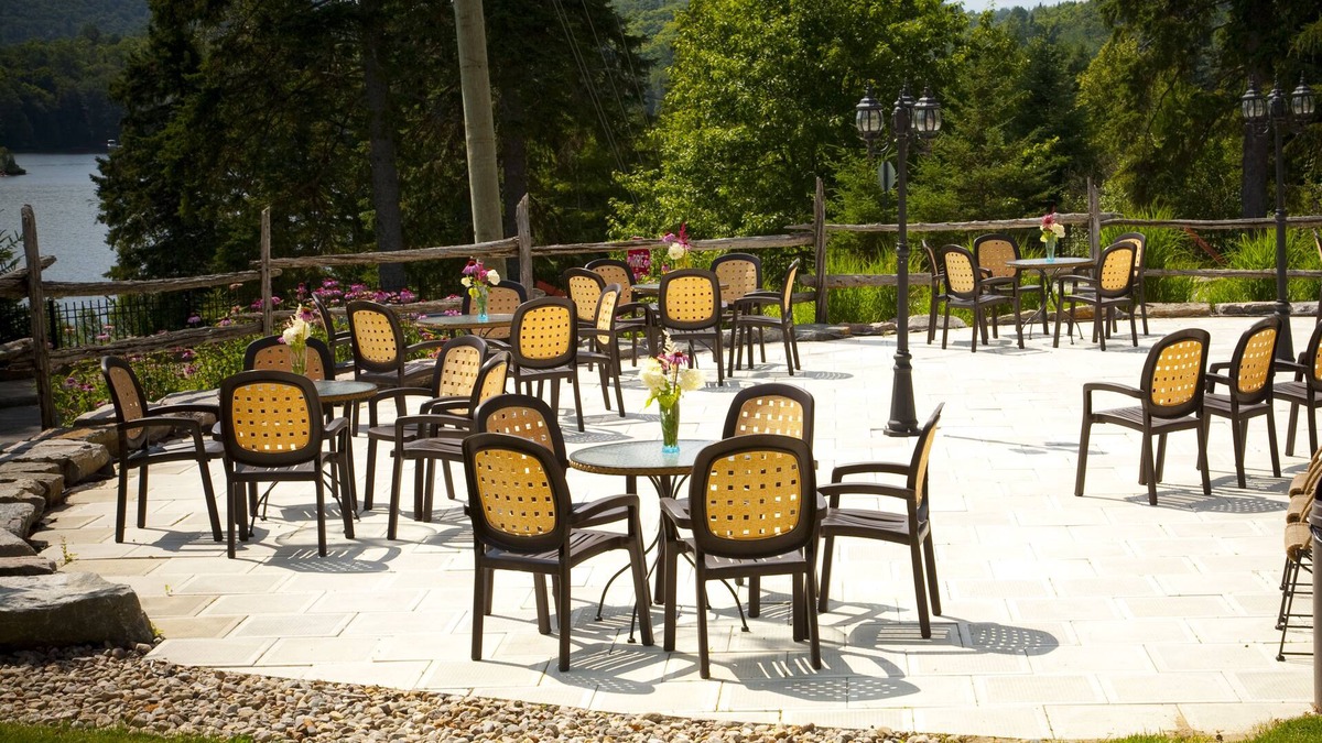 Sainte-Agathe-des-Monts Hotel | Auberge de La Tour du Lac