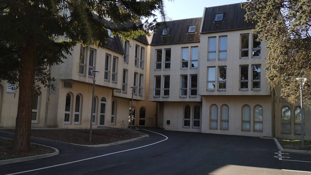 Orleans Hostel | Auberge de Jeunesse Orléans Centre Ville - Hostel