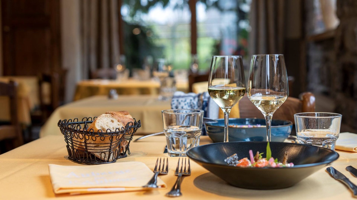 Signy-lAbbaye Hotel | auberge de L'Abbaye