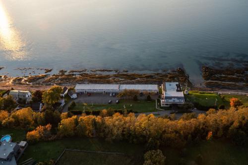 Notre-Dame-du-Portage Hotel | Auberge sur Mer