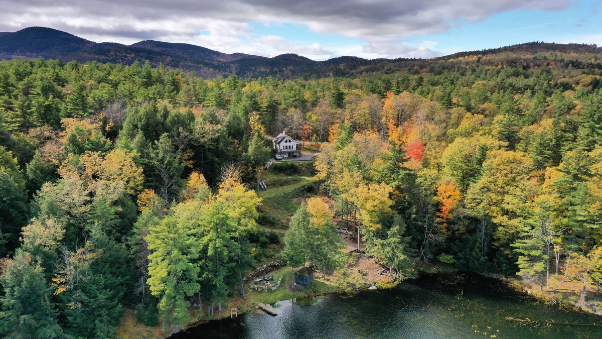 Town of Chesterfield House | Augur Lake House on a 30 acre private property