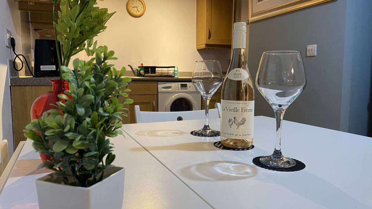 Harbourside Apartment | August Discount - Long Stay - Contractors