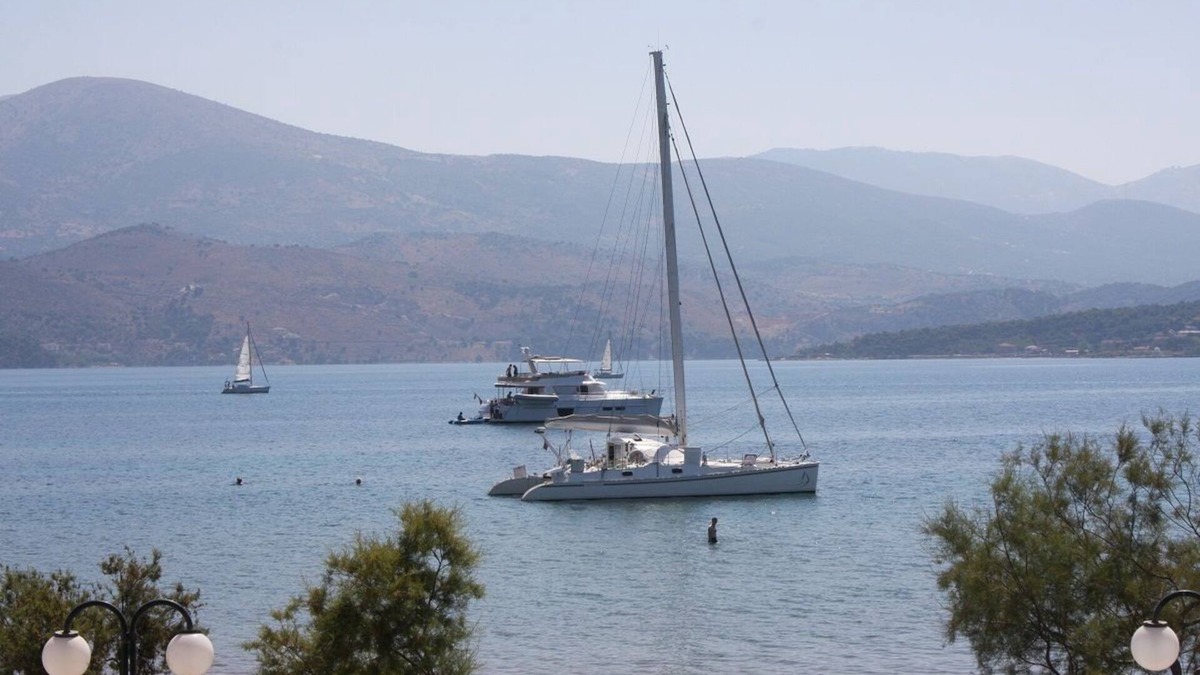 Lixouri Hotel | Aura Boutique Hotel