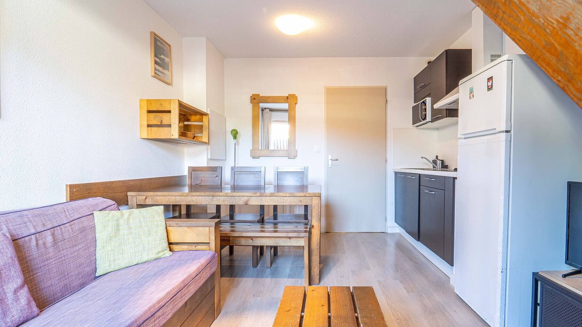 Aureilhan Apartment | Aureilhan - Cozy apartment for 4 near the lake
