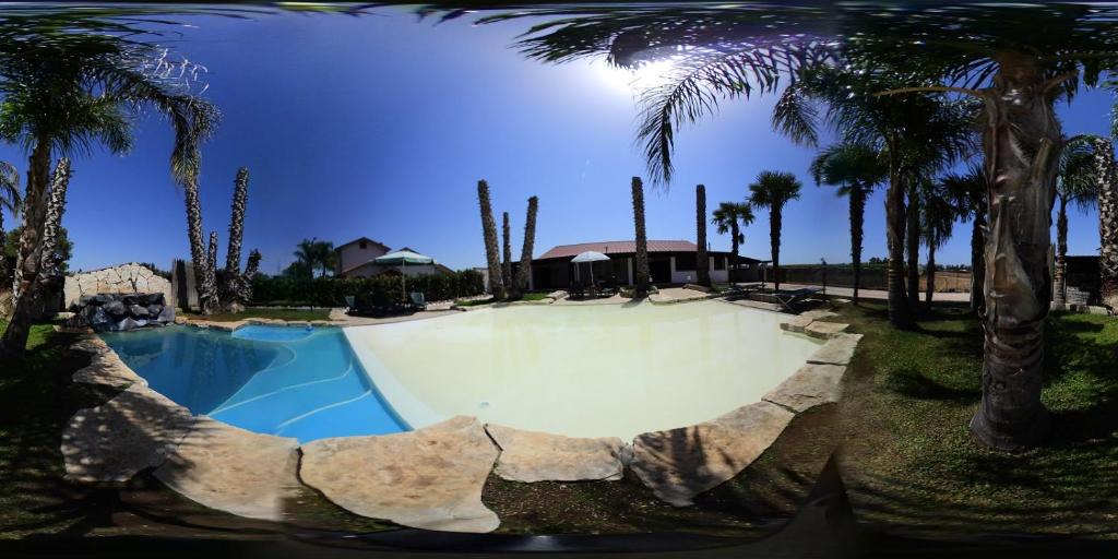 Latina House | Aurelio Rapillo