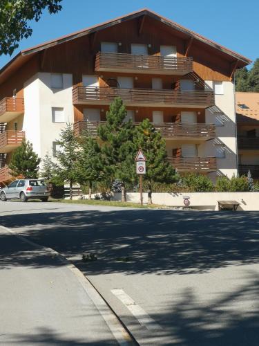 Saint-Etienne-de-Tinee Apartment | Auron, 2 pièces meublé, coin montagne,6 couchages