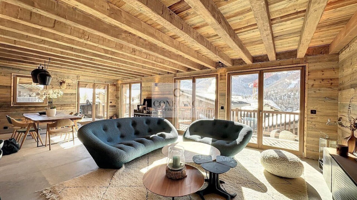 Saint-Etienne-de-Tinee Ski Chalet | Auron Chalet "Umami" 340m² 5 bedrooms/10 pax