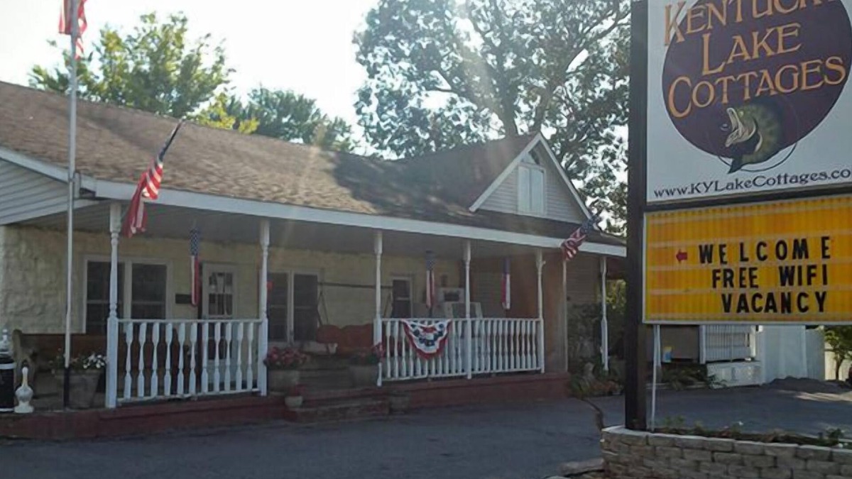 Aurora Hotel | Aurora's Kentucky Lake Cottages