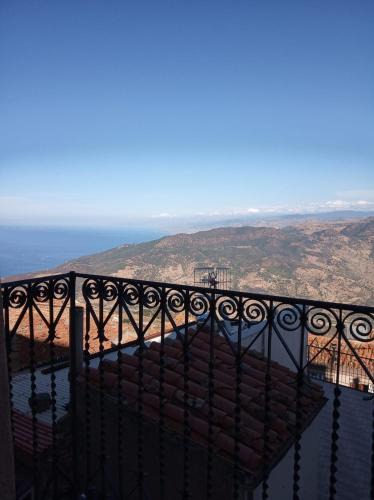 Pollina House | AURUSA - Casa Vacanze Pollina, Sicilia autentica