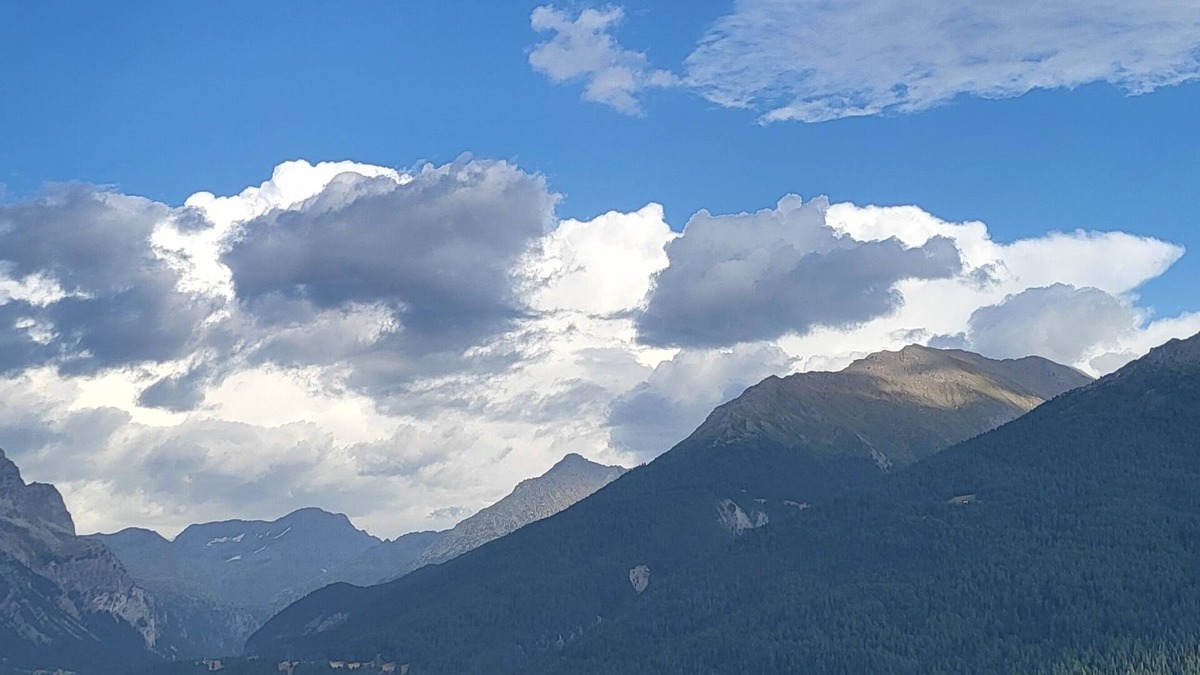 Aussois Apartment | Aussois le bon choix - Apartment at the foot of the pistes, south facing, sleeps 5