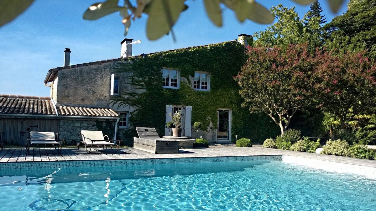 Moulis-en-Medoc House | Authentic and family charming house on a 3600 m² park with swimming pool.