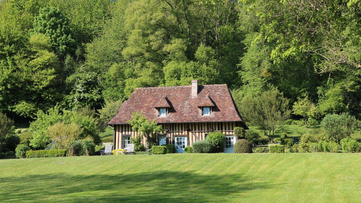 Saint-Hymer House | Authentic Auge house with pool in a beautiful park