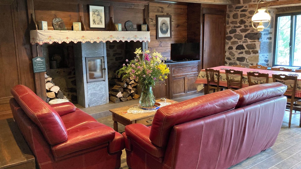 Jassat House | Authentic Auvergne house in the heart of Cezallier