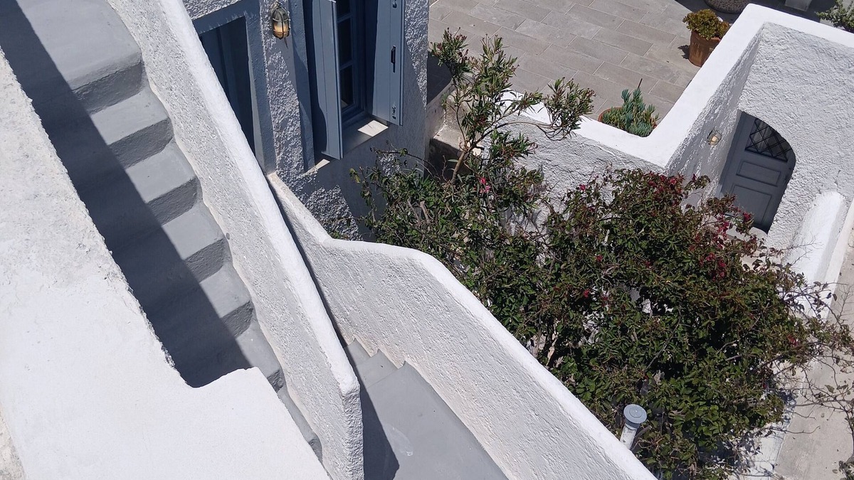 Pyrgos House | Authentic Castle House in Santorini(sleeps 5)