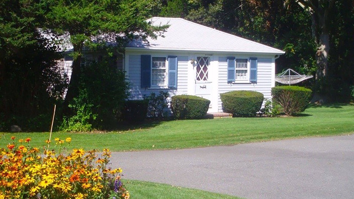 Bass River House | Authentic, Charming Cape Cod Studio Cottage in Historic Bass River
