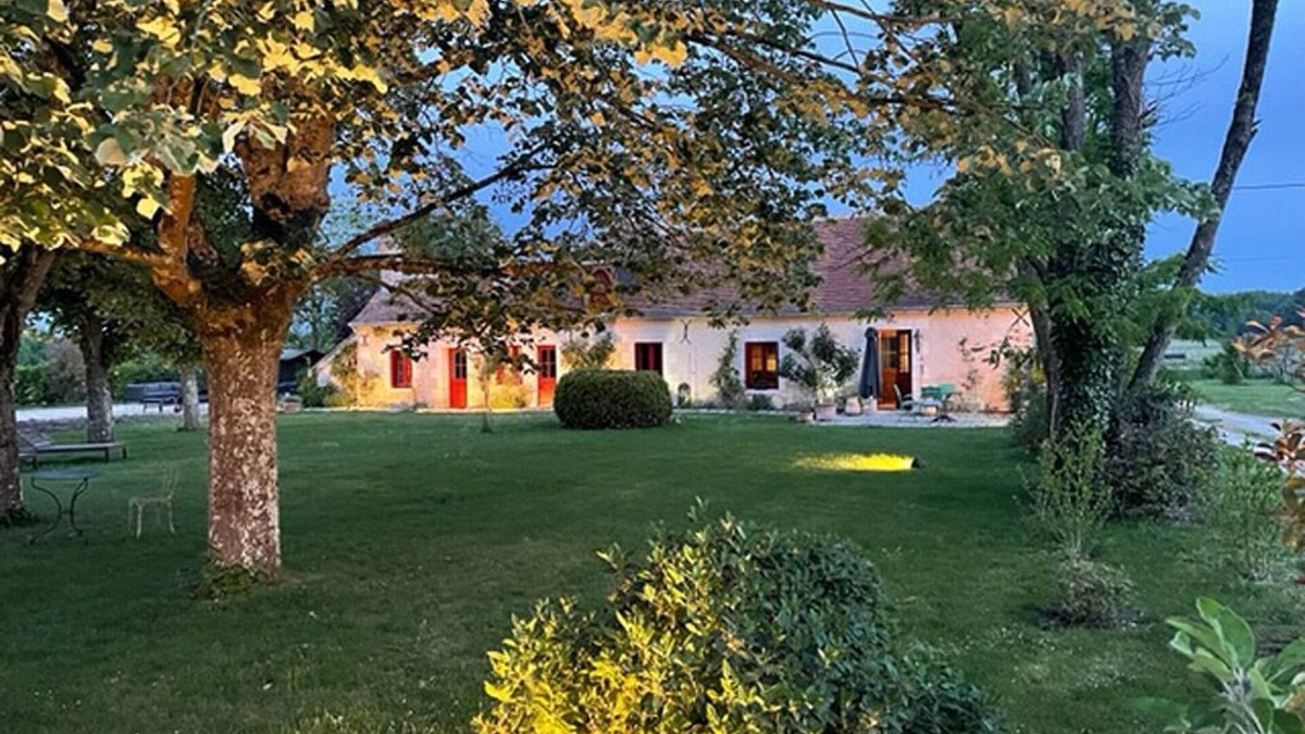 Saint-Martin-le-Beau House | Authentic country house with swimming pool