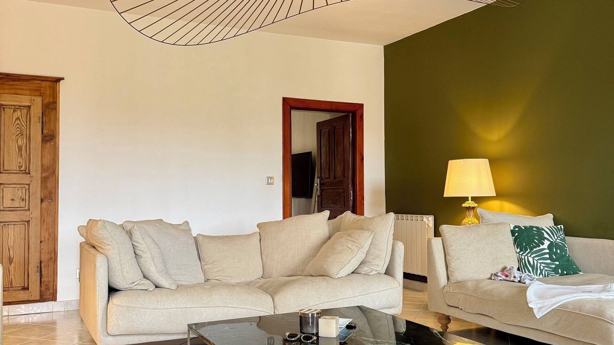 Figari Bed & Breakfast | Authentic house in the heart of the village 5mn from the beach