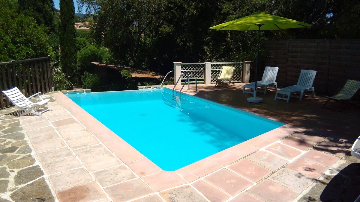 Cap Benat House | Authentic mas provençal, private swimming pool, close to the sea