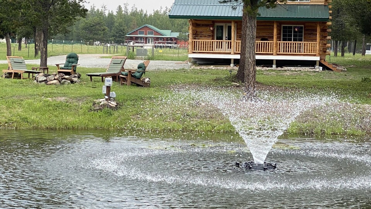 Marion Cabin | Authentic Montana wilderness log cabin (pet friendly)