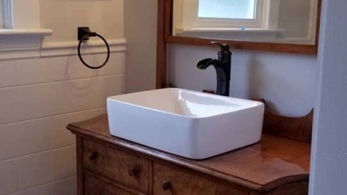 Olympia House | Authentic Turn-of-the-Century Farmhouse Delight