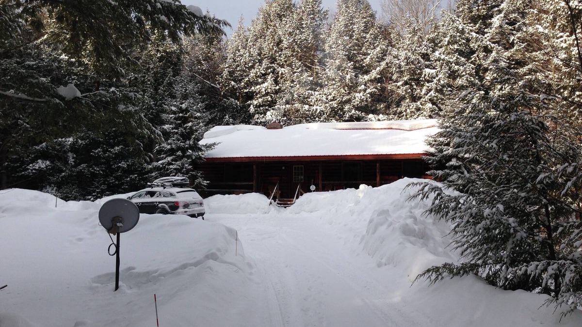 Wardsboro Cabin | Authentic Vermont Log Cabin Between Mount Snow and Stratton - No monthly rentals