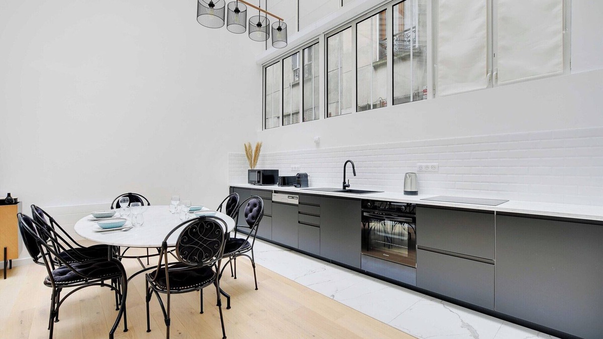 Quartier de la Folie-Mericourt Apartment | Authentique Apartment - 1BR- 2P- Voltaire