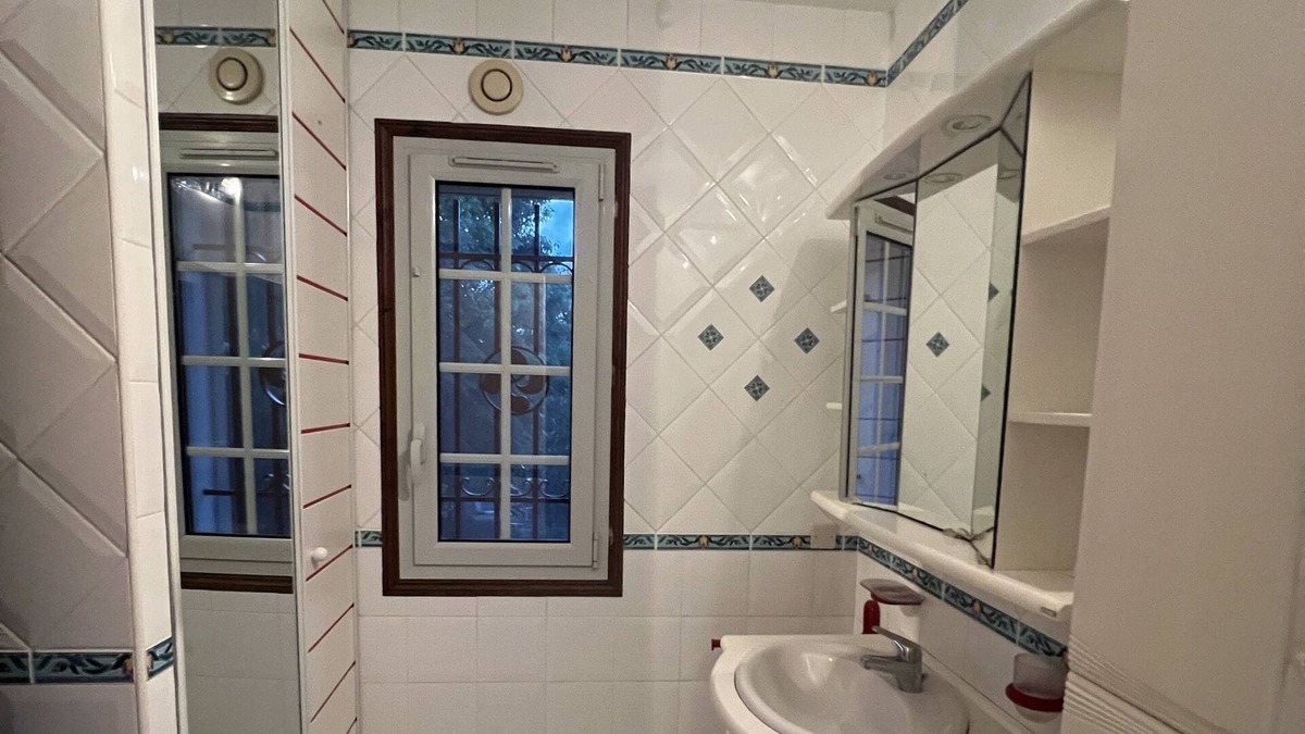 Irissarry House | Authentique Maison Basque, Vue, Piscine, Jacuzzi, Calme, 4 Étoiles