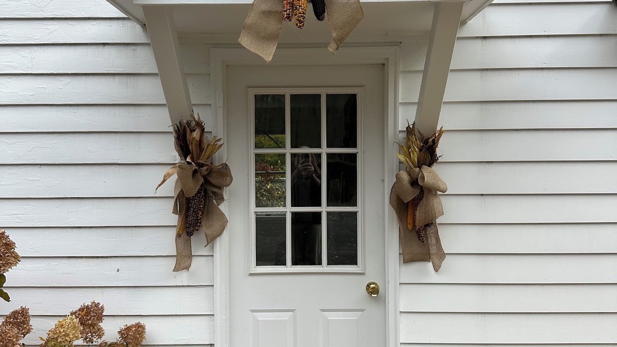 Glendale Cottage | Autumn Cottage Retreat & Winter Hideaway