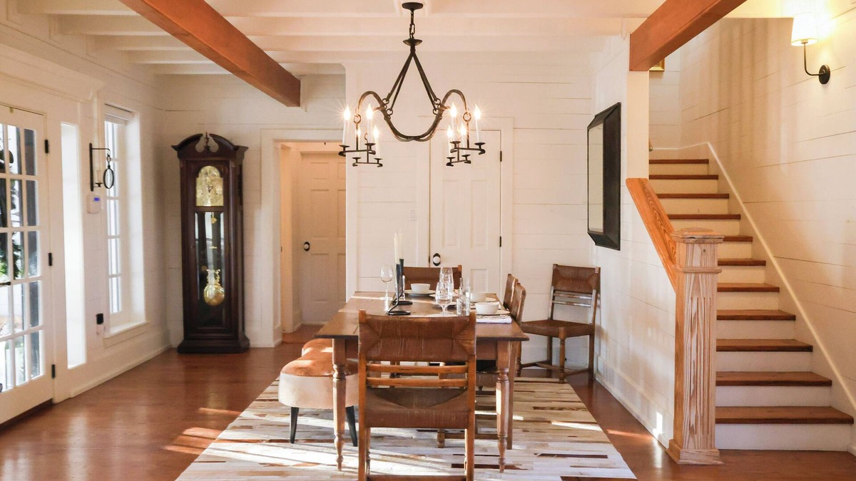 Fayetteville House | Autumn Getaway | Private Pool + Views