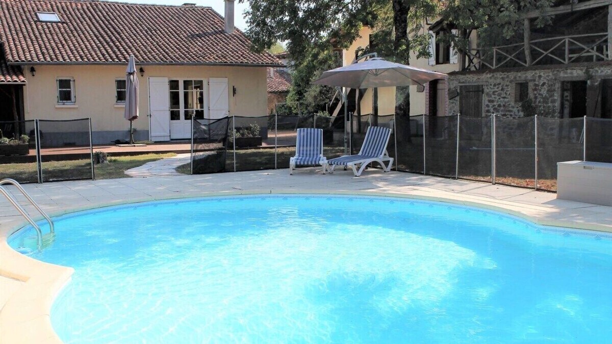 Rochechouart House | Auvignac House, a spacious property for 20 people.