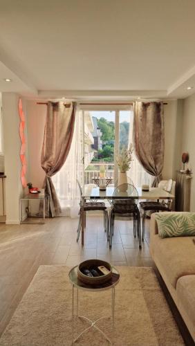 Bry-sur-Marne Apartment | Aux portes de Paris/Studio Bord de Marne