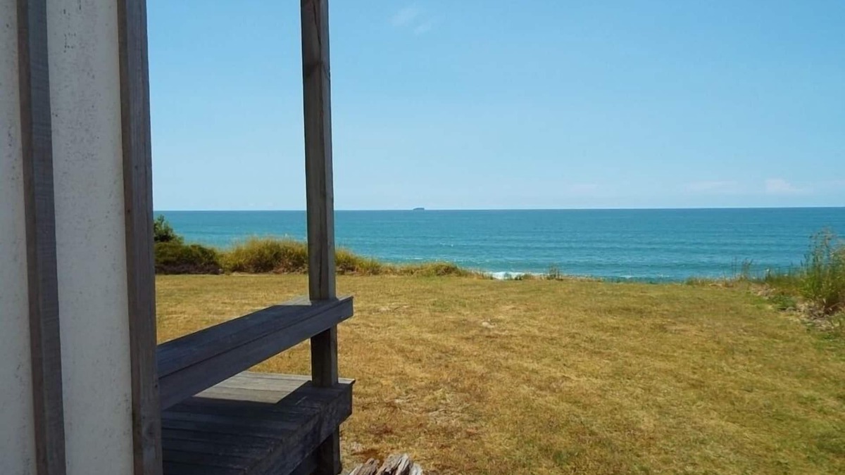 Pukehina House | Available Now for your short summer break!