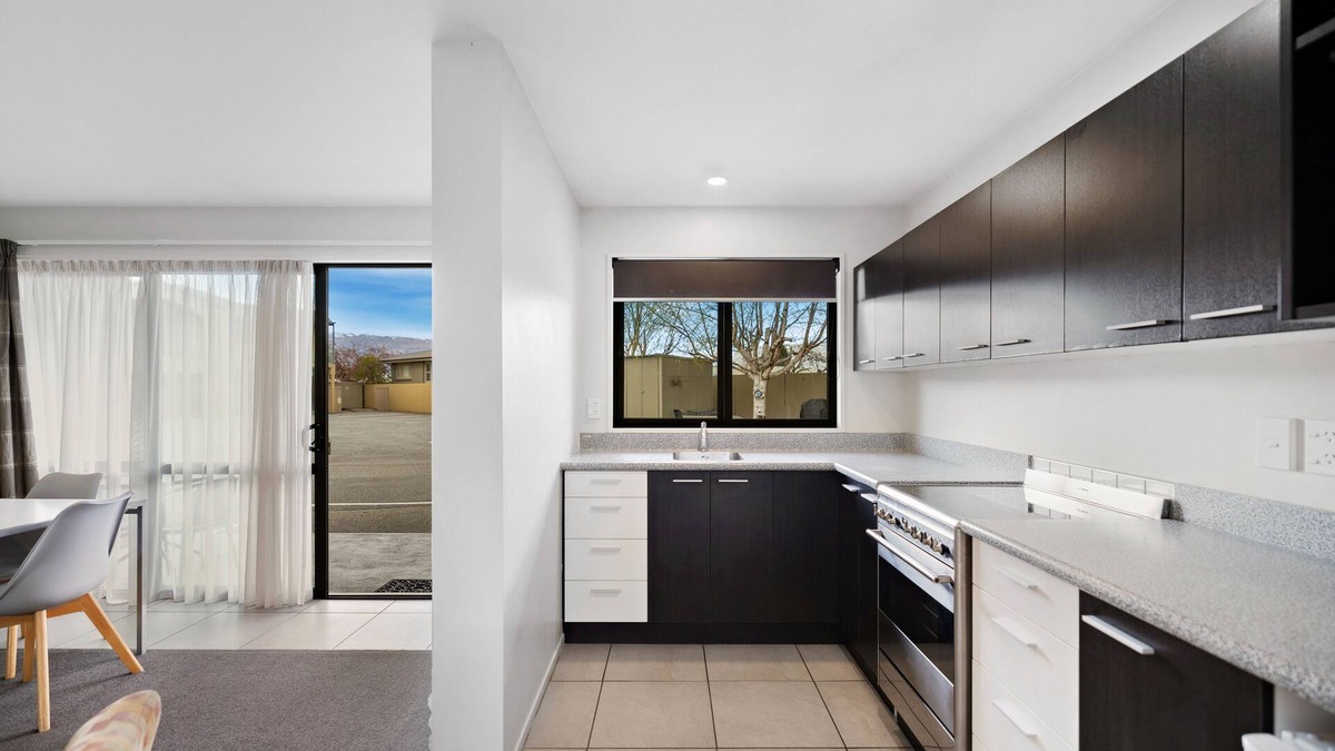 Alexandra Hotel | Avenue Motel