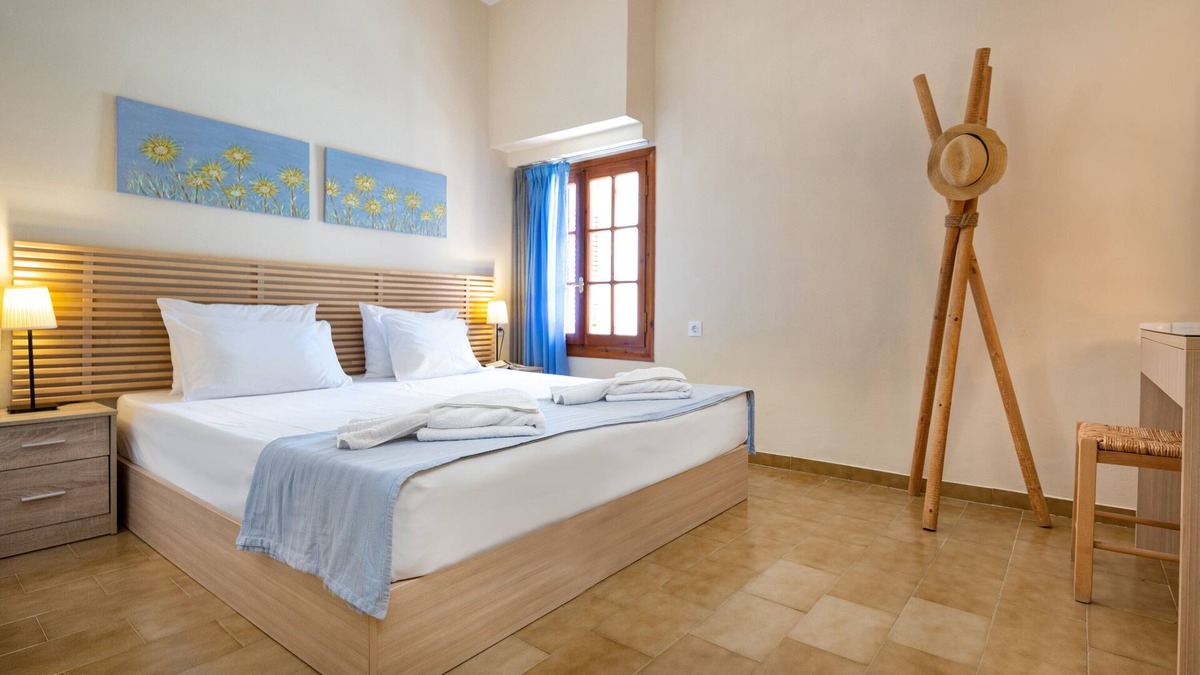 Kalyves Apartment | Avra Apartments, Ostria