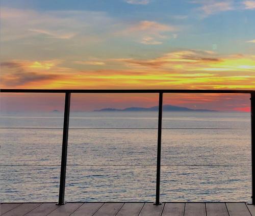 Awaji House | AWAJI OCEAN BASE west coast