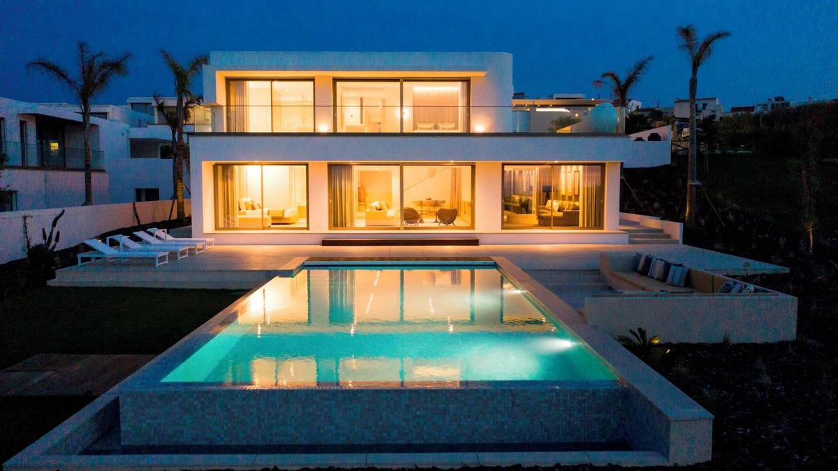 Atalaia Villa | AWARD WINNING EXQUISITE DREAM VILLA WITH INFINITY POOL - 20