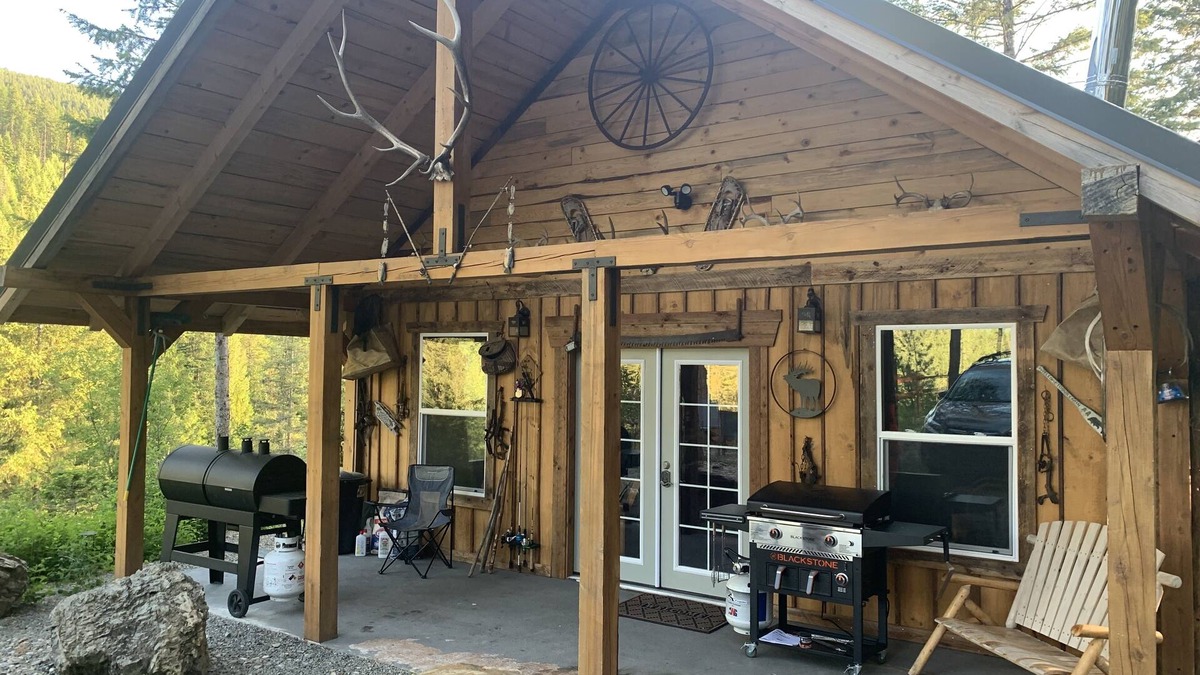 Noxon Cabin | Away from it all cabin Booking for the 2025 season. Winter recreation getaway