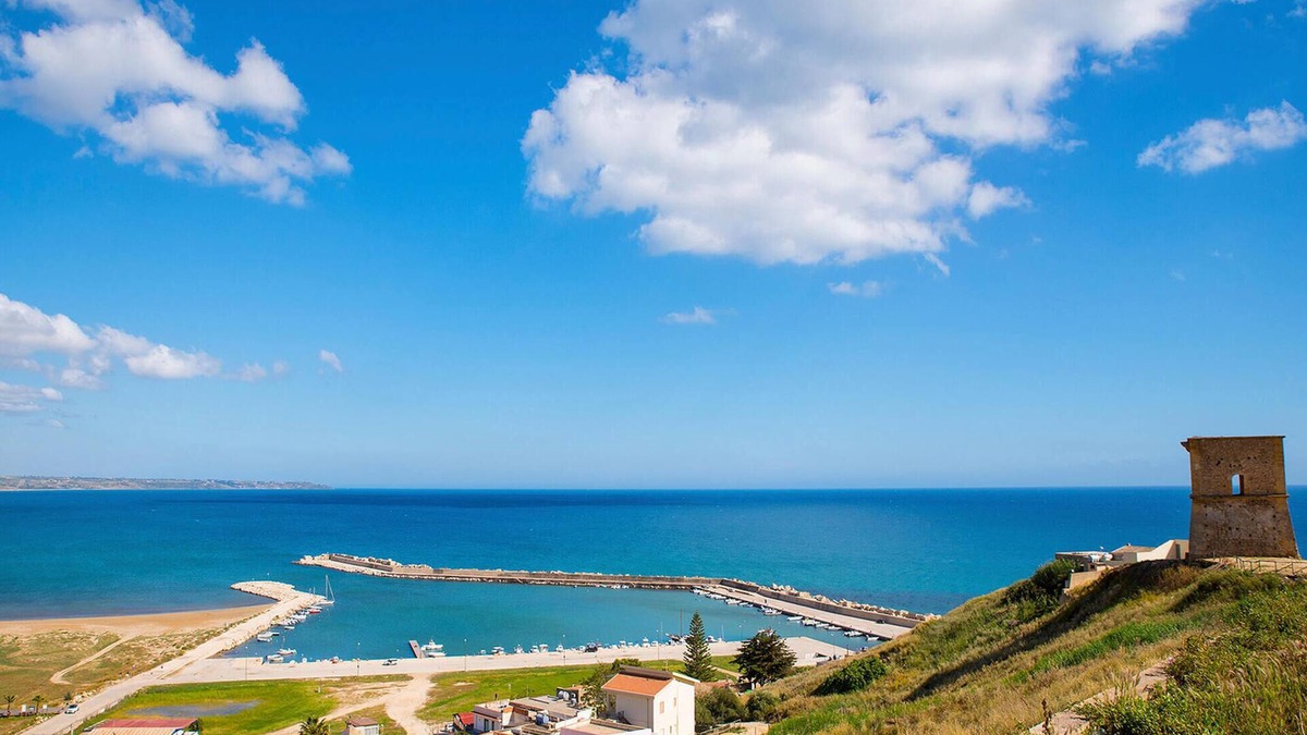Contrada Fiori Sud Apartment | Awesome apartment in Contrada Fiori Sud