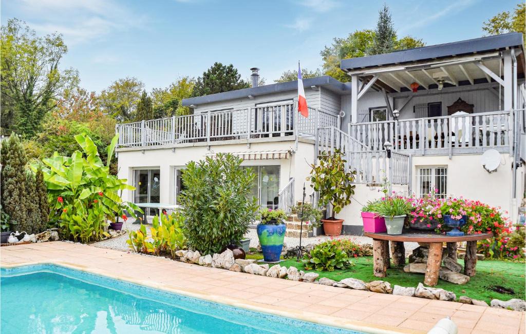 Chambornay-les-Pin Apartment | Awesome Apartment In Chambornay-Lès-Pin