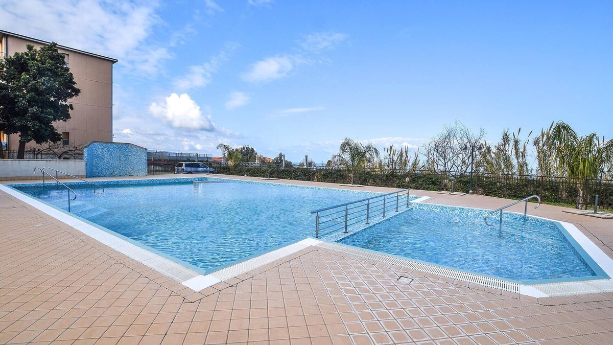 Vibo Valentia Apartment | Awesome apartment in VIBO PIZZO