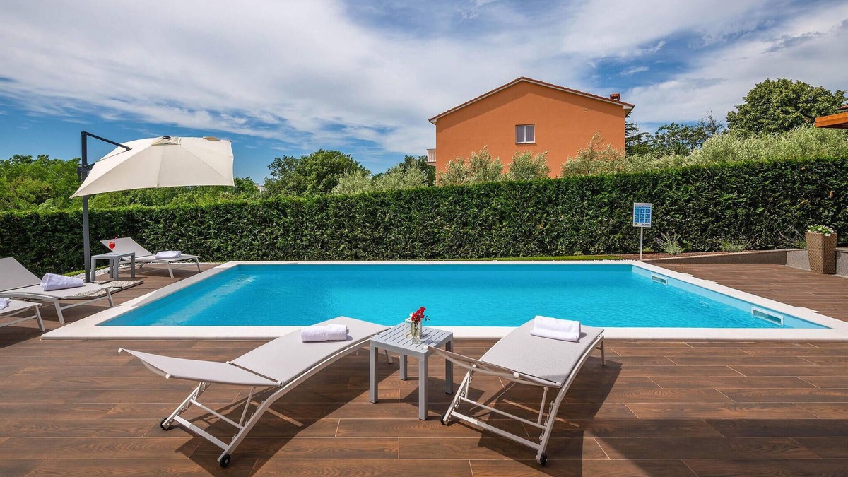 Vinez Apartment | Awesome Apartment in Labin With Outdoor Swimming Pool, Wifi and 3 Bedrooms