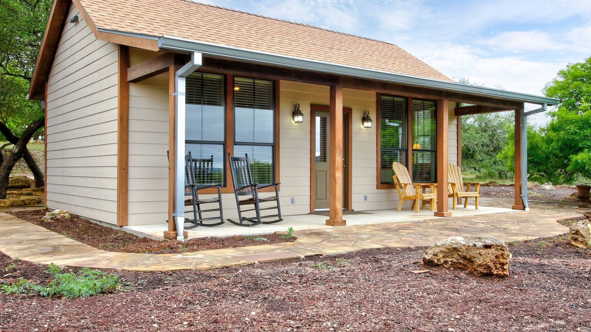 Comfort Apartment | Awesome Cabin at Riven Rock Ranch in Comfort