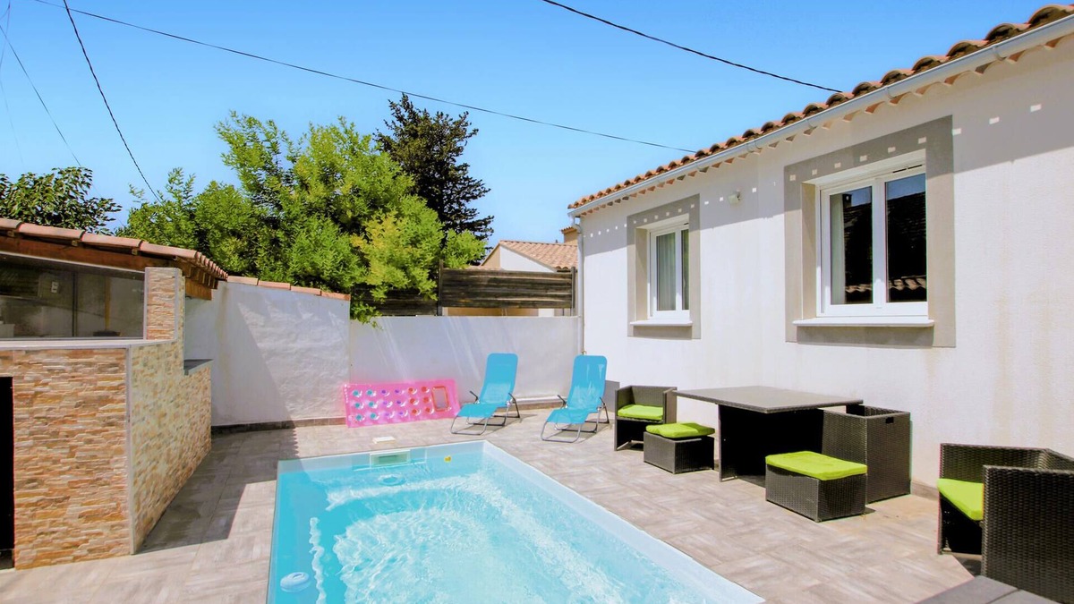 Morieres-les-Avignon House | Awesome home in Morières les Avignon