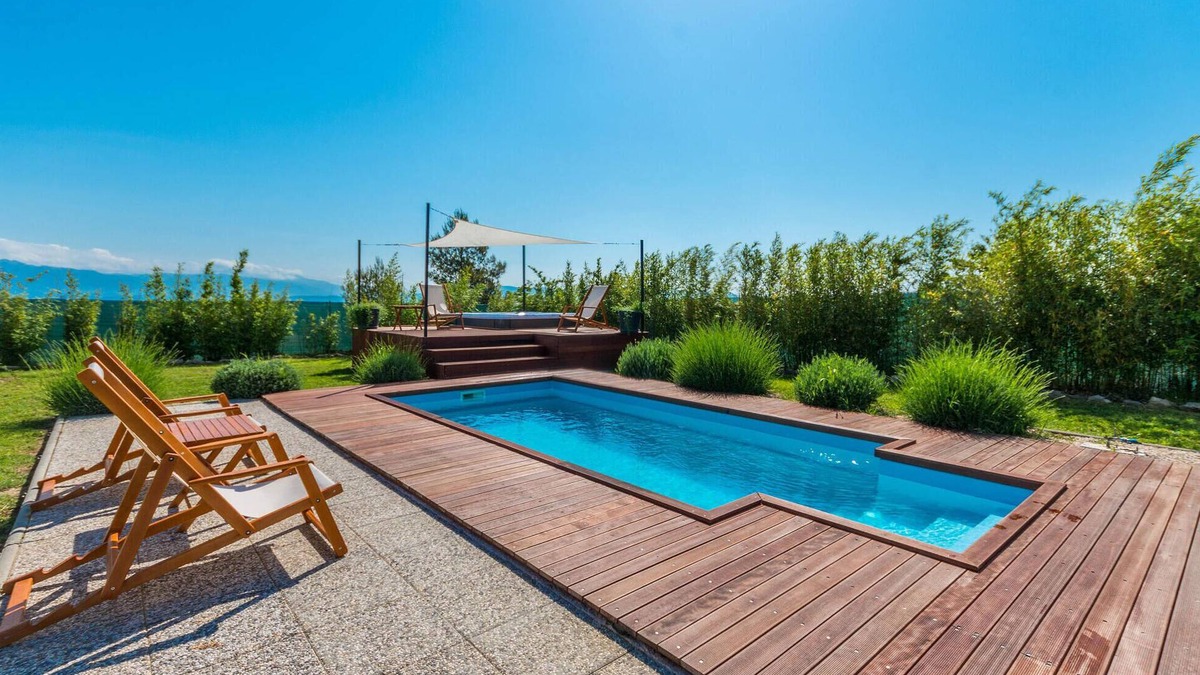 Velim House | Awesome home in Benkovac with jacuzzi