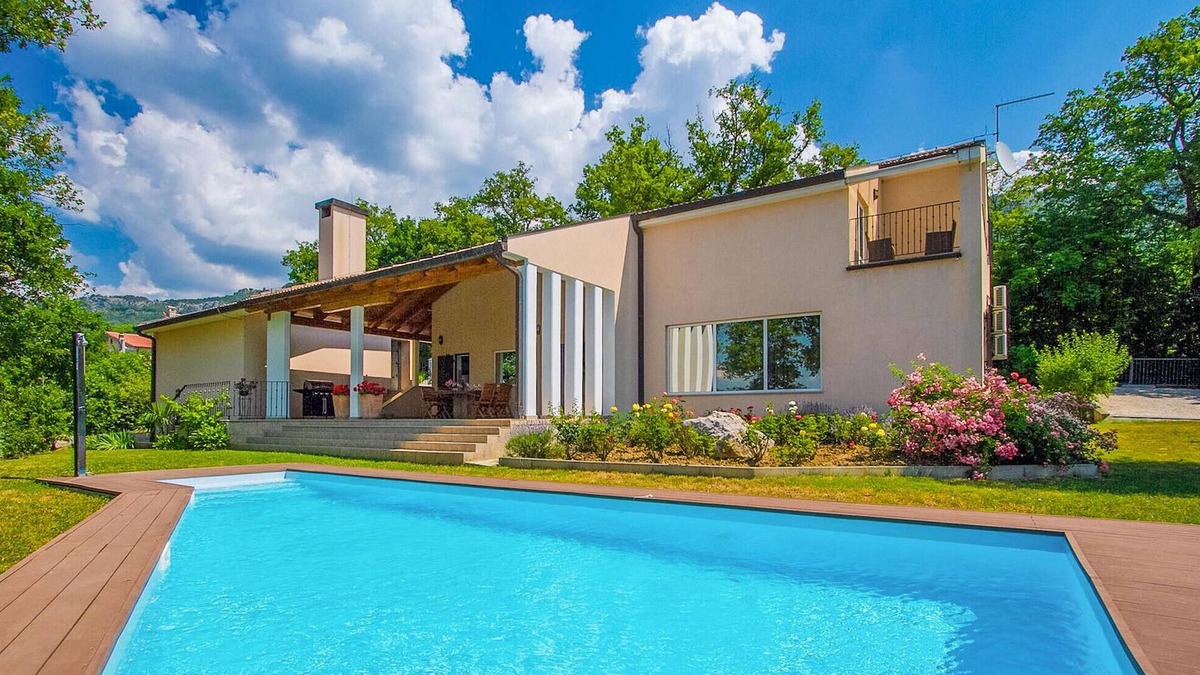 Sveti Martin House | Awesome home in Buzet