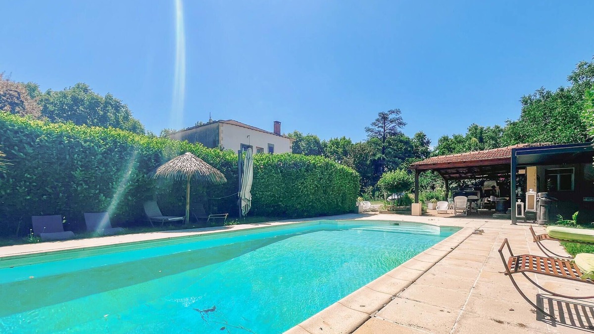 Connaux House | Awesome home in Connaux