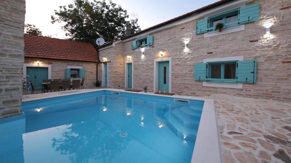 Donje Rastane House | Awesome home in Donje Rastane