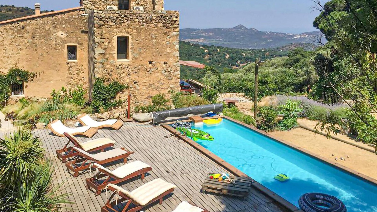 Ville-di-Paraso House | Awesome home in Ville-Di-Paraso