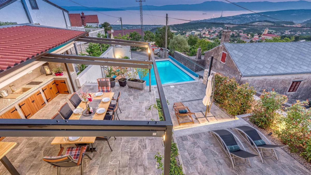 Hreljin House | Awesome home in Hreljin with sauna