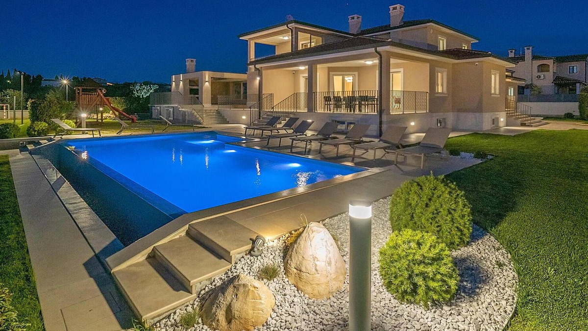 Kastelir-Labinci House | Awesome home in Kastelir